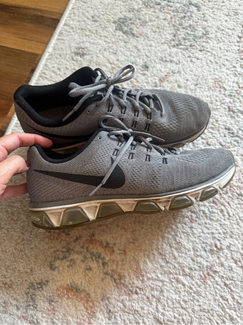 Nike Men’s Grey Knit Athletic Running Shoes